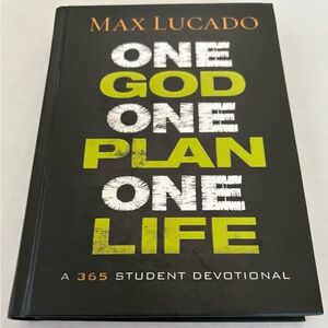 One God, One Plan, One Life: A 365 Devotional (a Teen Devotional to Inspire Fait